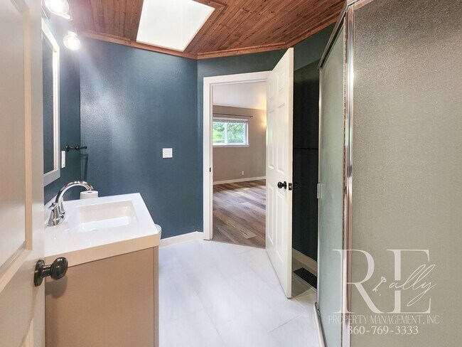 Building Photo - Forest-Edged Retreat with Pasture Access –...