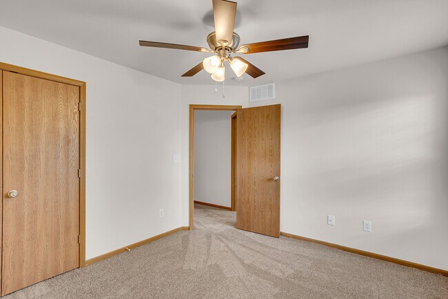 Building Photo - 5718 Canaveral Dr