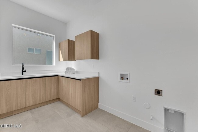 Building Photo - 12741 Persistence Ave