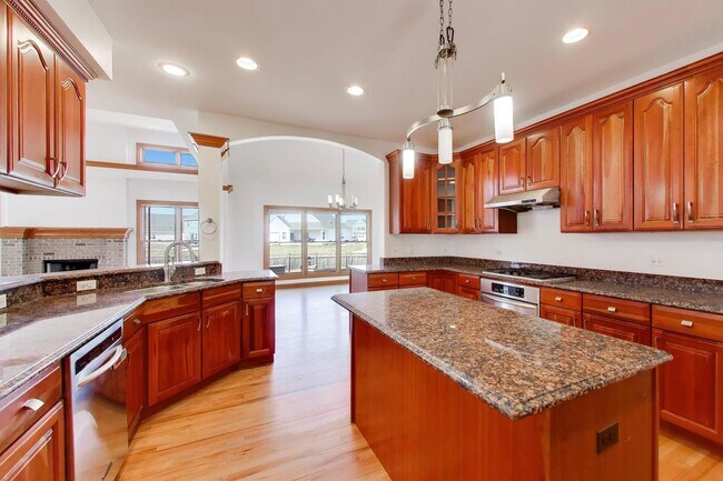 Building Photo - 2951 Old Glory Dr