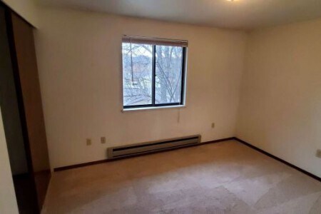 Building Photo - 3385 Granger Ave S