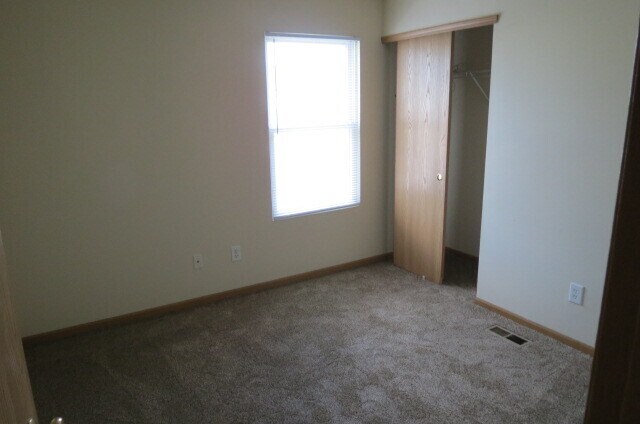 Building Photo - 4032 Grayson Dr