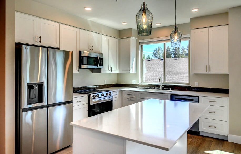 Building Photo - Emery Landing