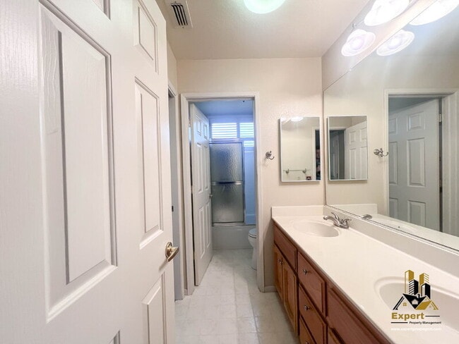 Building Photo - 8204 Eversley Ct