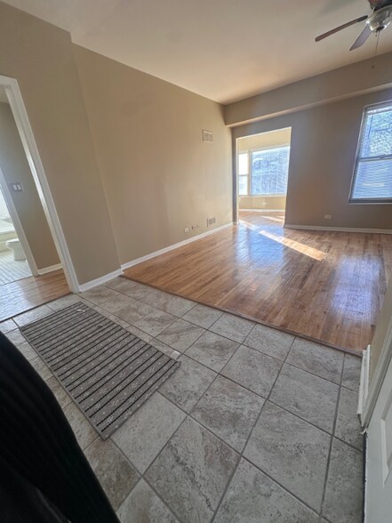 Building Photo - 7223 S Euclid Ave