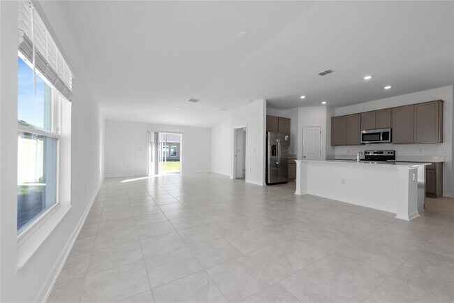 Building Photo - 346 Rustic Rail Dr