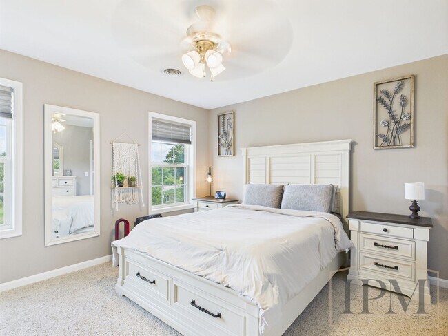 Building Photo - Coming Soon- Modern 3 Bedroom, 2.5 Bath To...