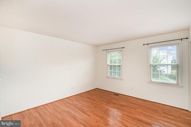 Building Photo - 7624 Wedgewood Dr