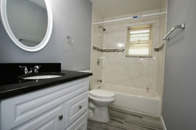 Building Photo - 39 High Top Cir