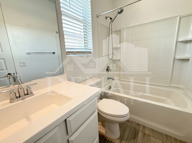 Building Photo - 12523 W Calle de Sol