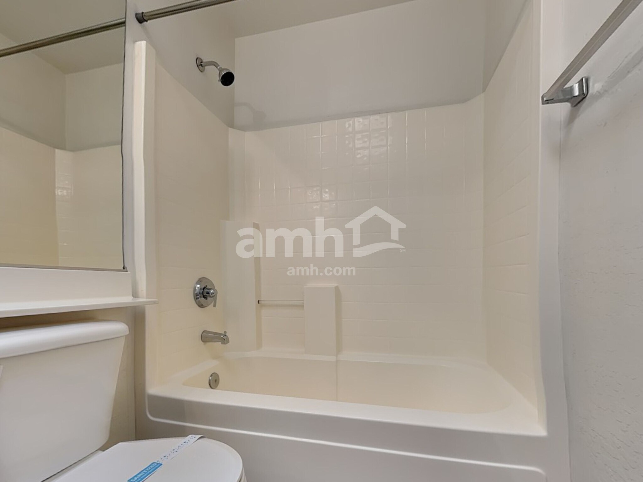 Building Photo - 9216 E Keats Ave