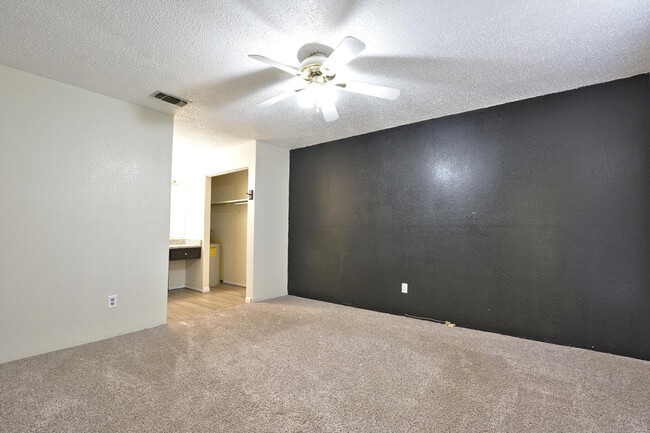 Building Photo - 2714 94th St