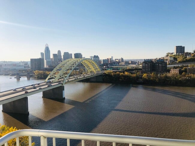 Building Photo - 400 Riverboat Row