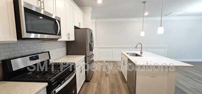 Building Photo - 218 Stamm Dr