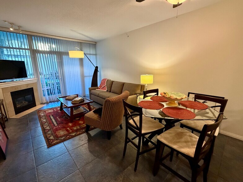 Building Photo - 850 Beech St