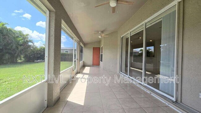 Building Photo - 342 NE 17th St