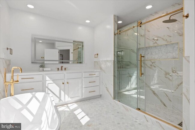 Building Photo - 10816 Barn Wood Ln