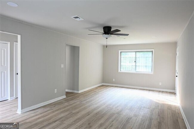 Building Photo - 2900 Eleanor Terrace NW