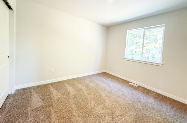 Building Photo - 5924 Trace Dr SW