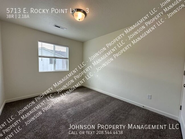 Building Photo - 5713 E Rock Ct