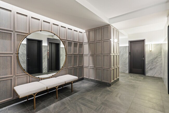 Building Photo - 1160 5th Ave