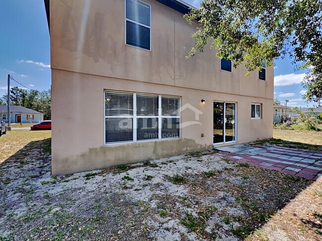 Building Photo - 1612 Redfin Dr