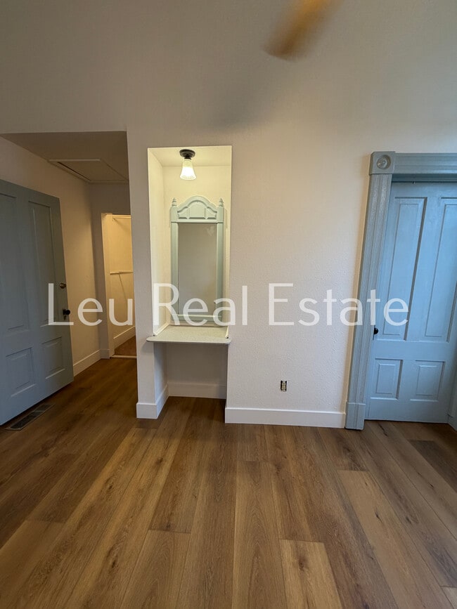 Building Photo - 400 El Dorado Ave