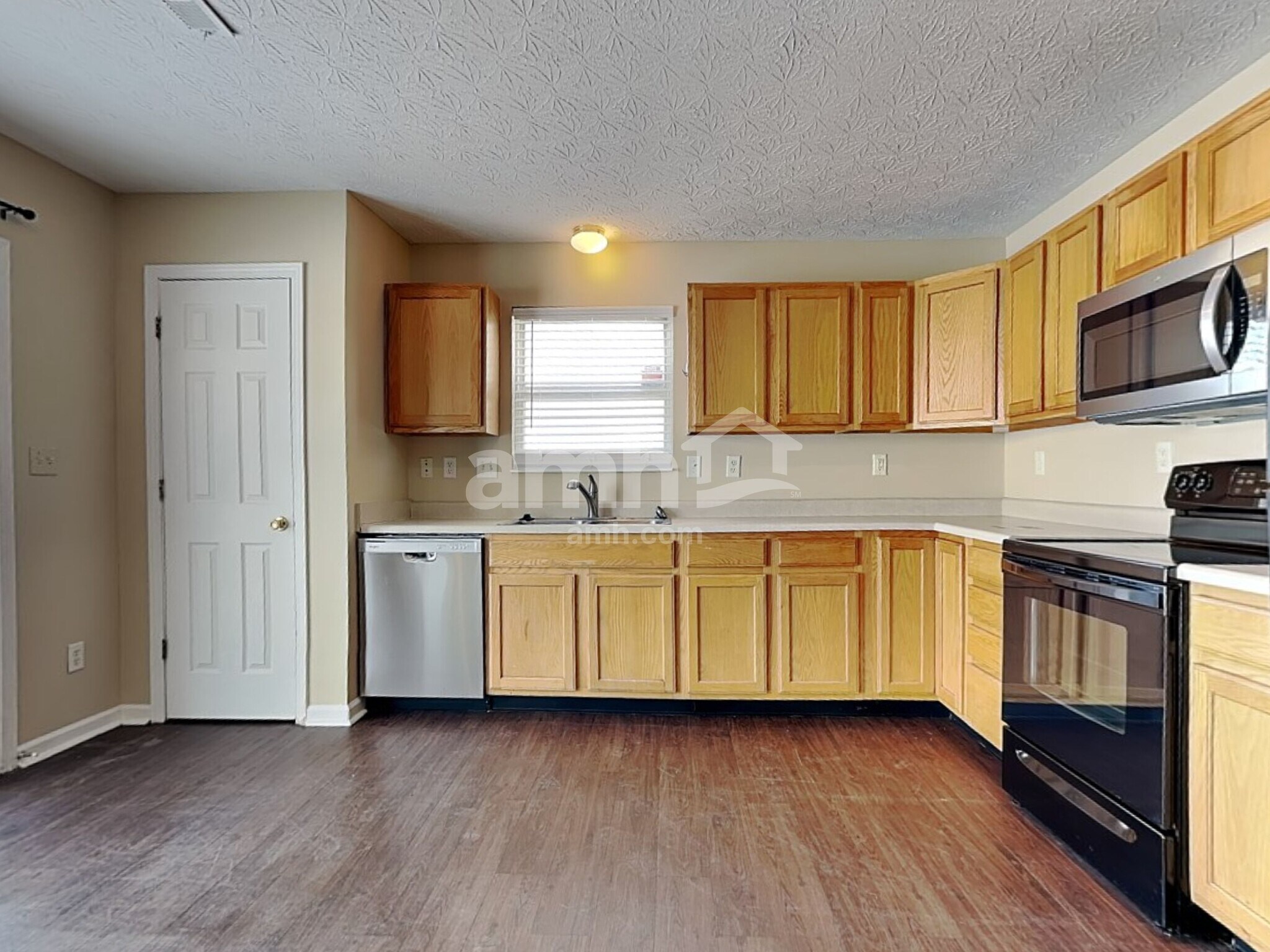 Building Photo - 930 W Jameson Ct