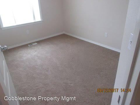 Building Photo - 4 br, 2.5 bath House - 3503 S Payette Rive...