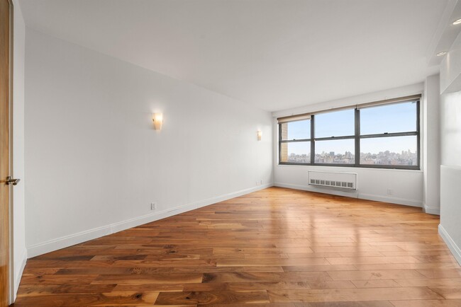 Building Photo - 7002 JFK Blvd E