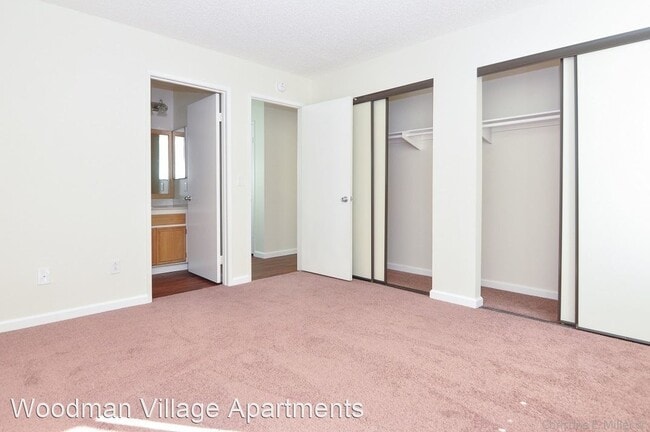 Building Photo - 6935 Paradise Valley Rd