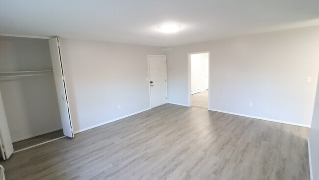 Building Photo - 139 Litchfield Pines Dr