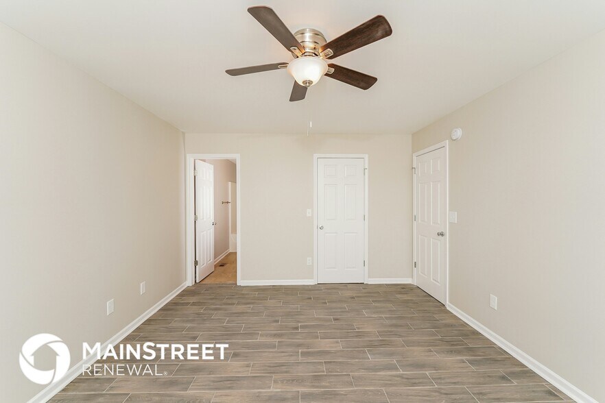 Building Photo - 1130 Holt Cir