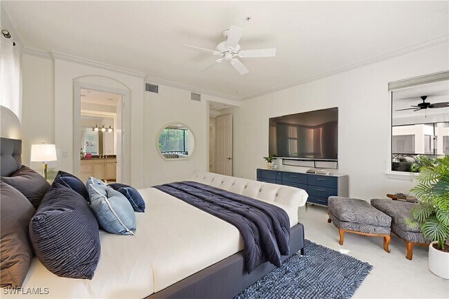 Building Photo - 2843 Tiburon Blvd E