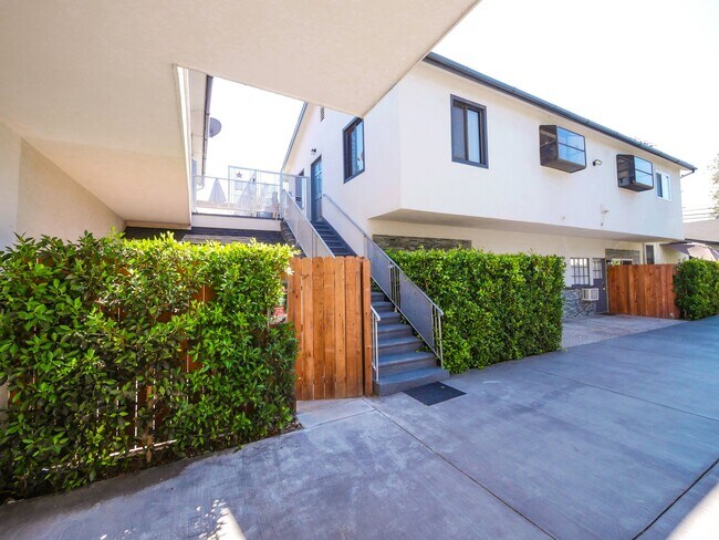 Building Photo - 2622 28th St