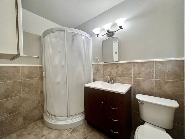 Building Photo - PRE-LEASING FOR JULY! Great 3/2/1 with Two Living Areas