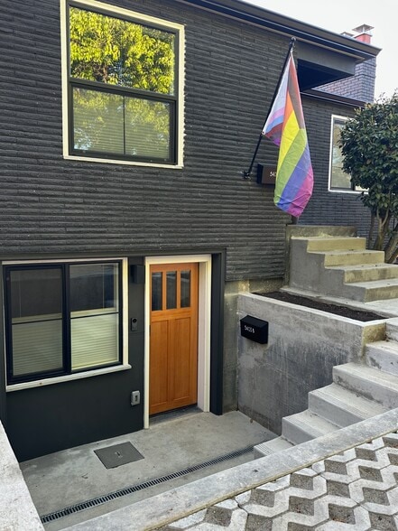 Primary Photo - 5403 Beacon Ave S