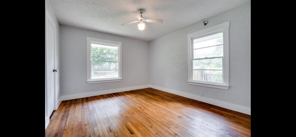 Building Photo - 702 W Brockett St