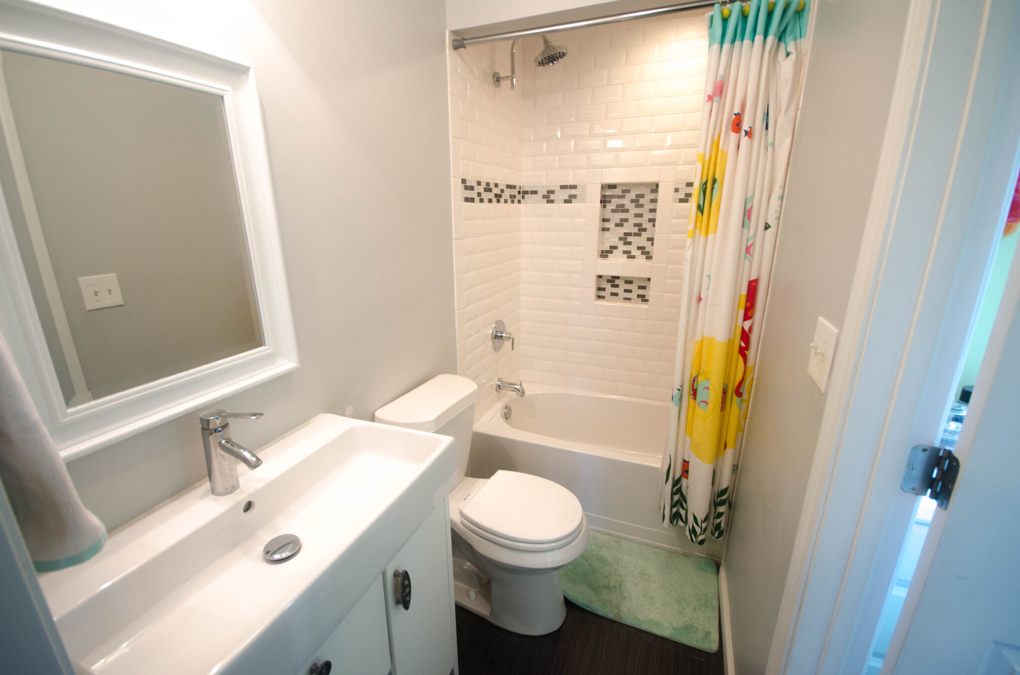 Upstairs bathroom - 121 Brower Street