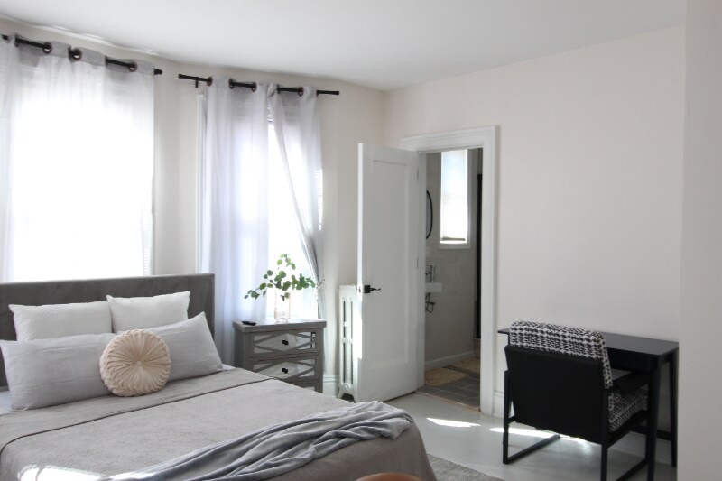 Building Photo - 800 Monroe Ave