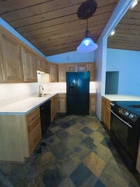 Building Photo - 3070 NW Paul Benjamin Rd