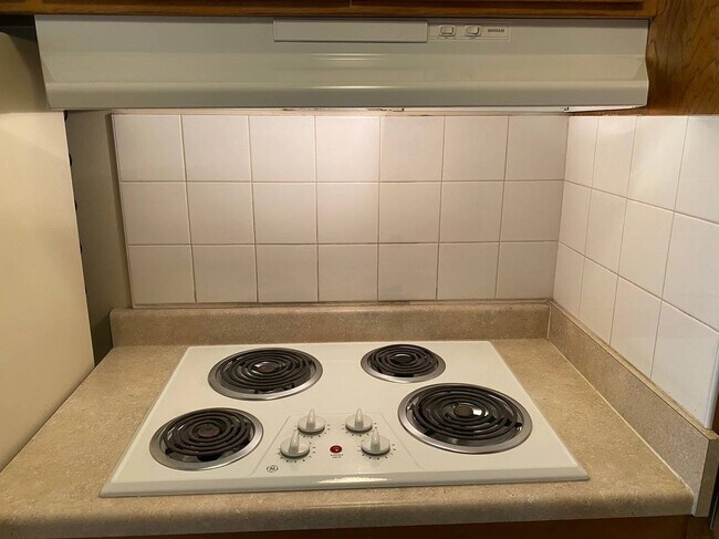 Building Photo - 1940 California St