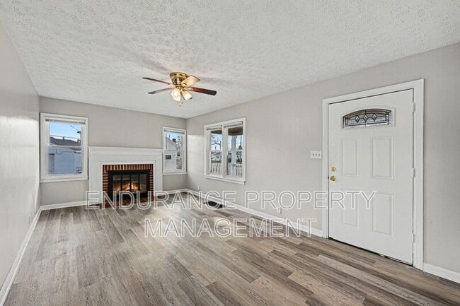 Building Photo - 2710 Hazel Ave