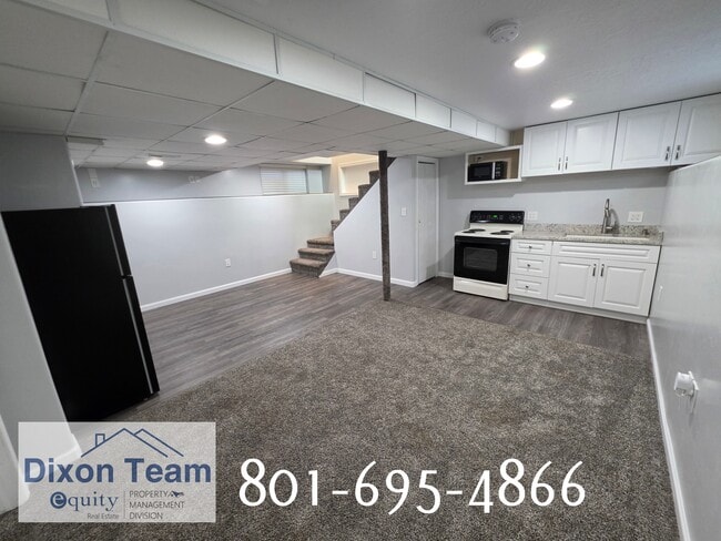 Building Photo - 44 E 150 N