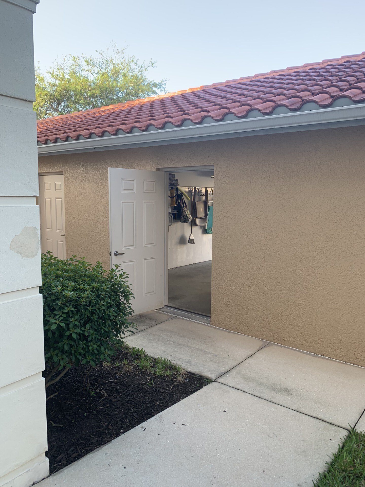 Building Photo - 26630 Rosewood Pointe Dr