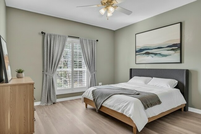 Building Photo - 4/2 on 2 acreas  Longview ISD