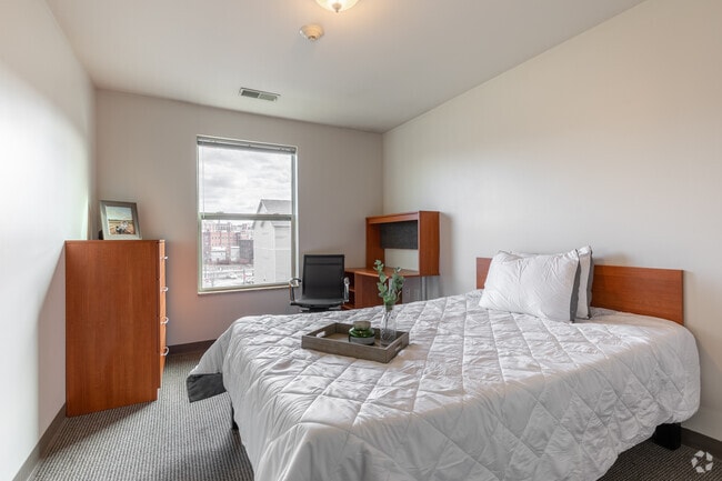 Interior Photo - College Suites at Washington Square