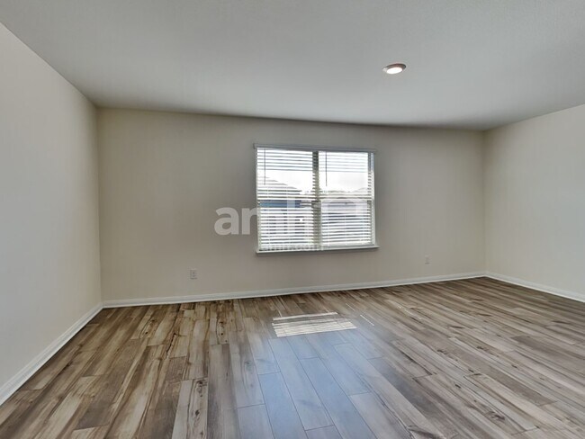 Building Photo - 216 Foster Ln