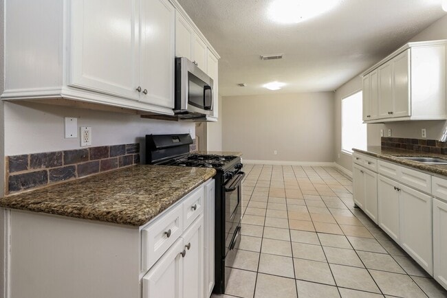 Building Photo - 3035 Cinnamon Glen Dr