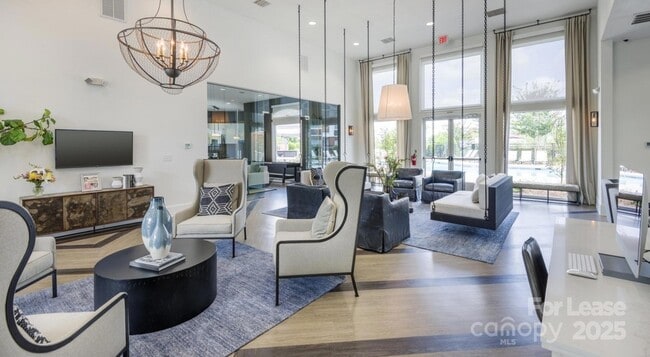 Building Photo - 14325 Plantation Park Blvd